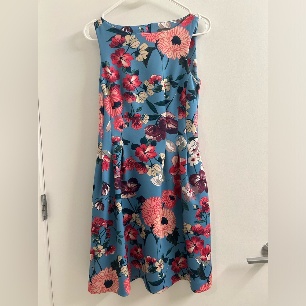 Vince Camuto dress size 2 - only worn twice!